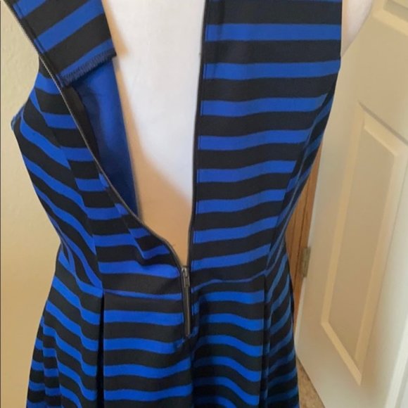 Blue and Black striped dress - Picture 3 of 6